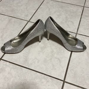Style and Co Silver Heels - Great for Weddings and Events!